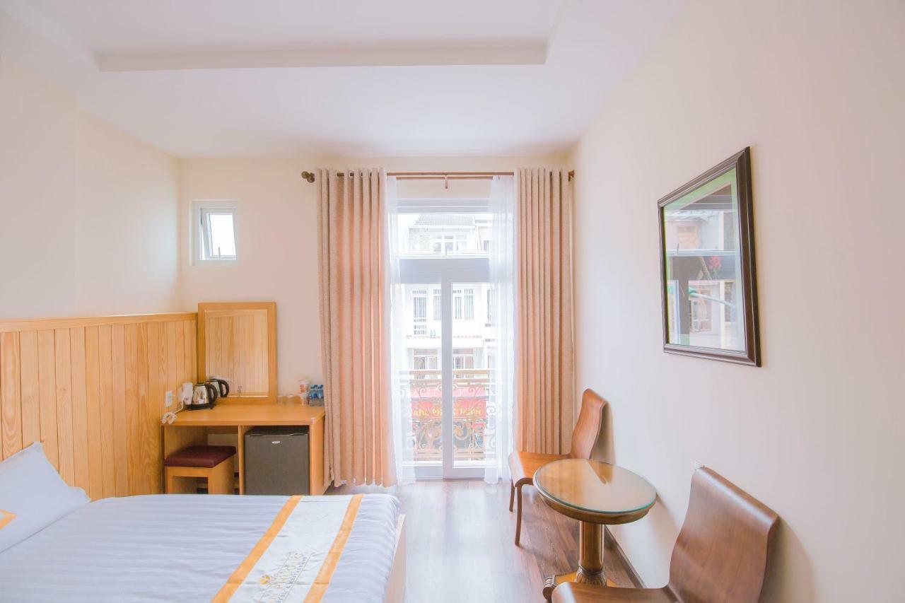 Lan Phuong Hotel Dalat Exteriör bild
